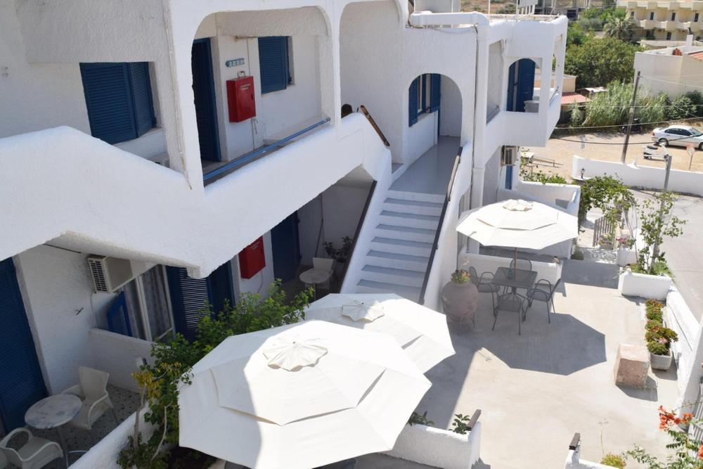 Attica Hotel Ephie Vathi  Экстерьер фото