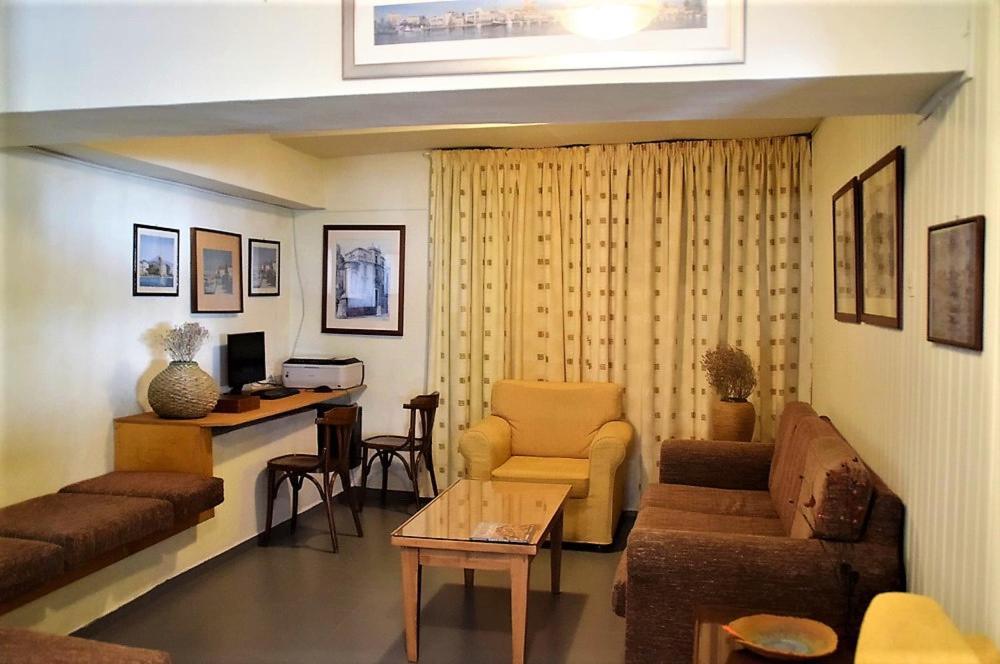 Attica Hotel Ephie Vathi  Экстерьер фото