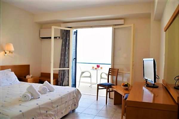 Attica Hotel Ephie Vathi  Экстерьер фото